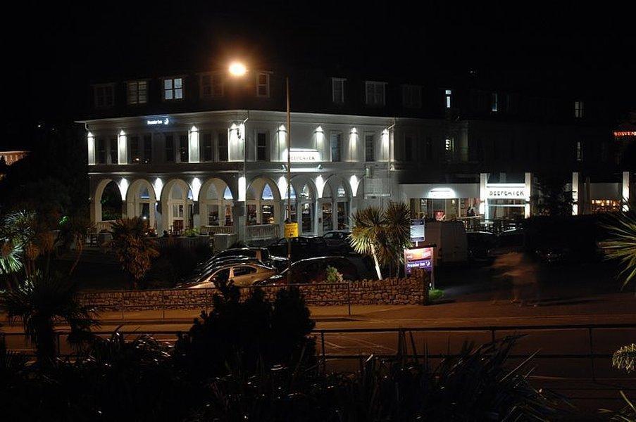 Premier Inn Premier Inn Torquay Seafront Екстер'єр фото